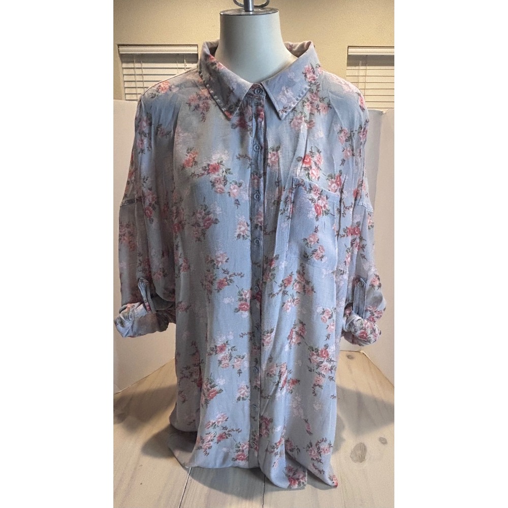 Torrid Womens 2 Blue Floral Roll Sleeve Button Down Slub Rayon Shirt Cottagecoe